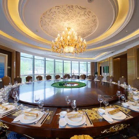 Zunyi Meitan Tianhu International Hotel (the world's first pot of tea culture park)