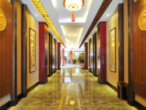 羅平鴻程ホテル 羅平のホテル