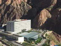 Duola Shenshan Hot Spring Hotel - balneario