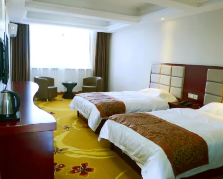 Colorful Danxia Tianyuan Hotel (Linze Railway Station) Hoteles en Condado de Linze