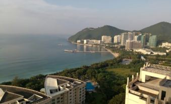 Aiwei Suite Seaview Yaju Hotel