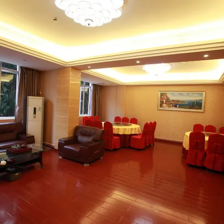 Hungwa Hotel