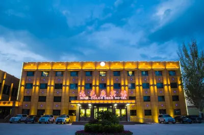 Nine-color Deer Hotel Các khách sạn gần Ga Đôn Hoàng