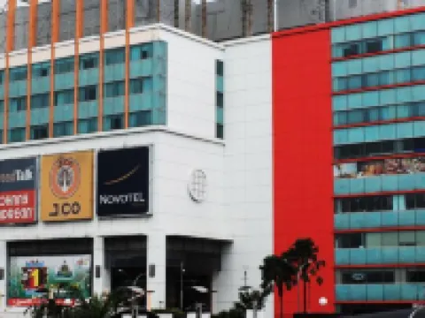 d'primahotel WTC Mangga Dua Hotels near Sea World Ancol