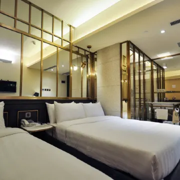 Kings Hotel Отели рядом с достопримечательностью «Круг»