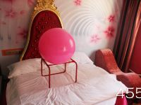 和田索菲亚主题宾馆 - 大浪漫圆床房
