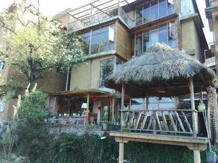 Flowers Residence (Yuanyang No.1 branch) Отели рядом с достопримечательностью «Pu Gao Lao Zhai»