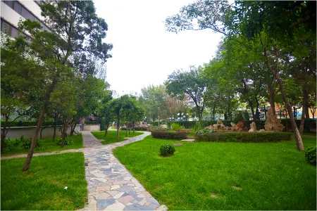 Victory Hotel Отели рядом с достопримечательностью «Taida Financial Plaza E3AB»