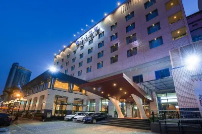 Hotel Tainan Hotellit kohteessa Baihe District