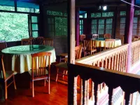 Tengchong Yingxingyuan Farm Stay