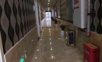 Chongqing Linqing Business Hotel