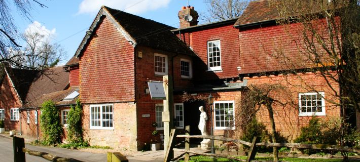 Trivelles Waterhall Country Gatwick Hotel & Airport Parking Hotels in Crawley