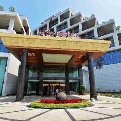 뫼벤픽 호텔 엔시 Hotel Exterior