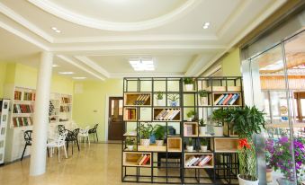 Yili Boutique Hostel