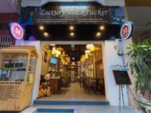 Luxury Backpakers Hotel