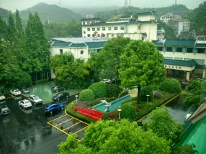 Wudangshan Hotel