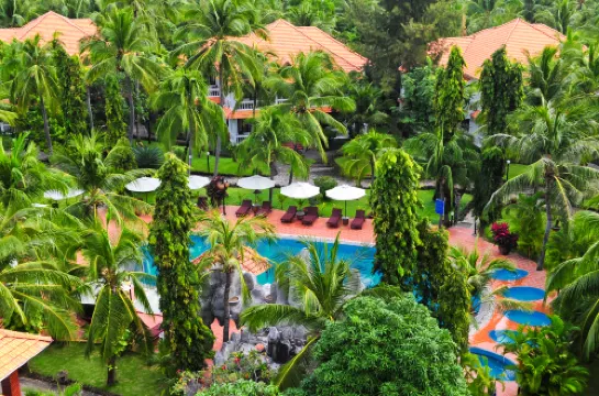 四海海灘度假村-原邦邊美奈