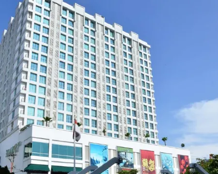 The Square Surabaya Hotel Hotels in Wonocolo