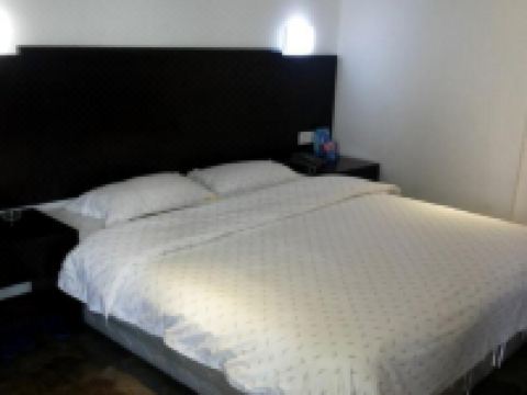 湛江时尚假日酒店