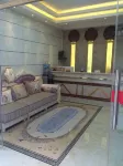 Tiandong Huangjia Business Hotel