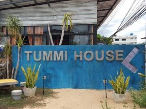 Tummi House