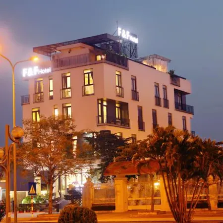 F & F Hotel