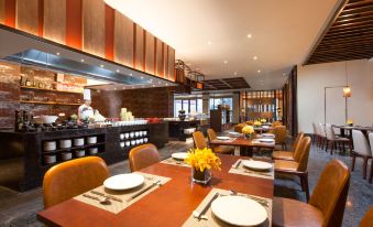 Hilton Garden Inn Shangri-La