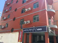Busan Songjeong New Beach Pension