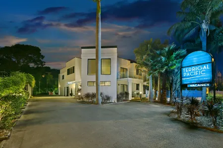 Terrigal Pacific Coastal Retreat Отели в г. Копакабана