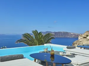 Katikies Villa Santorini - the Leading Hotels of the World