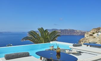 Katikies Villa Santorini - the Leading Hotels of the World