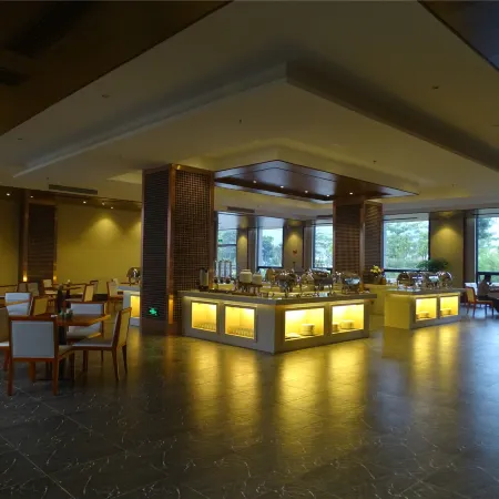 Sunshine Hotel