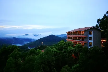 Yannanfei Weilong Hotel Отели рядом с достопримечательностью «Yearning Tea Plantation Tourist Attraction»