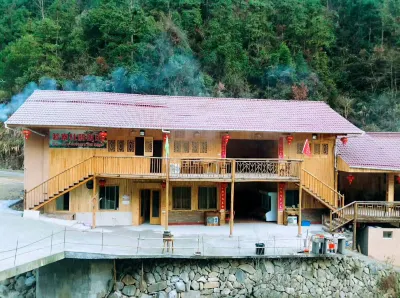 Ruoliao Cuckoo Pottery House Hotels near Ruoliao Yuanshilin