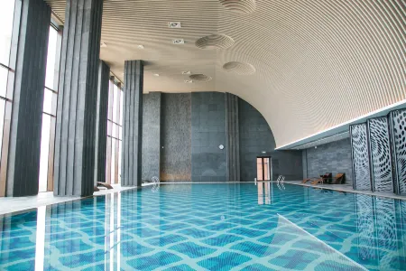 Mangrove Tree Resort World (Coconut Grove Tower) Отели рядом с достопримечательностью «Lingshanwan Seaside Park»