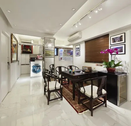 Global Holiday Home