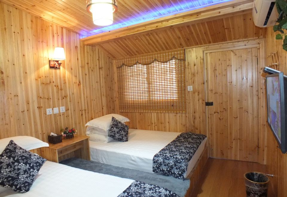 Anju Hotel Tongxiang Updated 22 Room Price Reviews Deals Trip Com