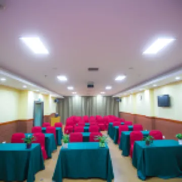 Homeinn Hotel (Yingkou Dashiqiao Railway Station)