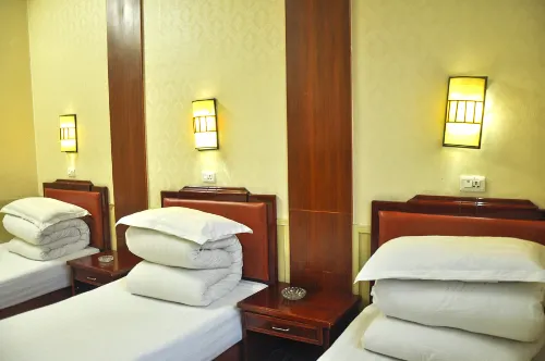 Pinglu Fuyan Hotel Hotel di Pinglu