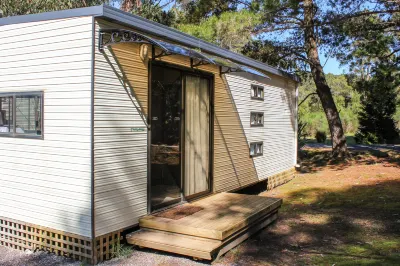 Zeehan Bush Camp