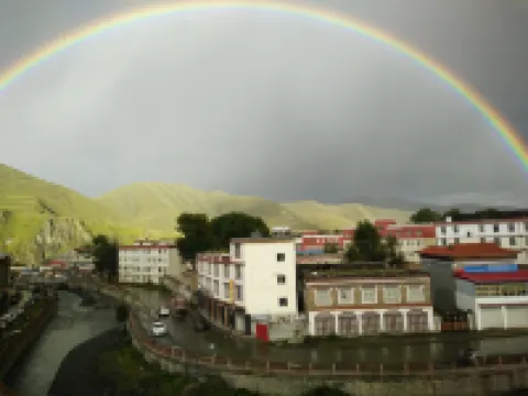 Kangding Kangxin Business Chinese Inn