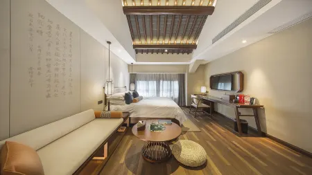 Yeboqinhuai SSAW BOUTIQUE Hotel  (Qifeng Shiguan) Отели рядом с достопримечательностью «Nanjing Normal University(Suiyuan Campus)»