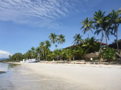 Island View Beachfront Resort Hotel in zona Canuba Beach