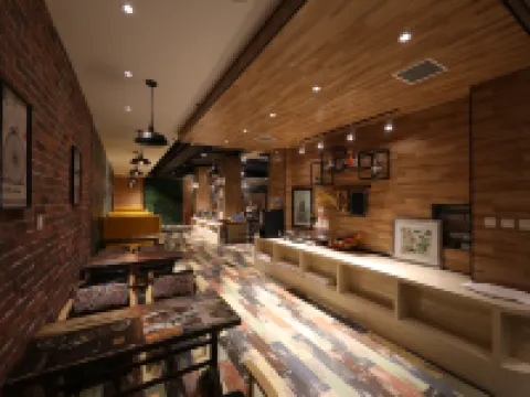 โรงแรมฮอลิเดย์ ยาคทาวน์ โรงแรมในฉางชุน