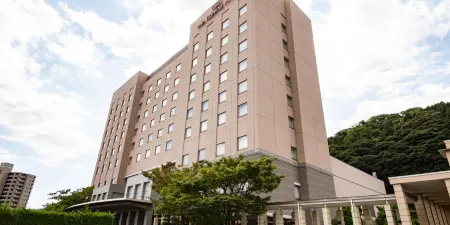 ANA Crowne Plaza Yonago Отели рядом с достопримечательностью «Kaike Hot Spring Shrine»