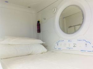 Changchun Yueyuan Space Capsule Youth Hostel