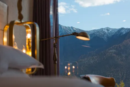 Charmyard Inn Отели в г. Нюинтри