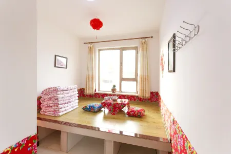 Kongjia Hostel Отели рядом с достопримечательностью «Wusong Island»