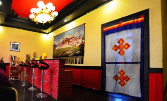 Jiuzhaigou Tibetan Barley Inn