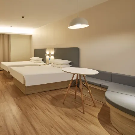 Yangting Hotel (Chishui Guifu Jinjie Branch)